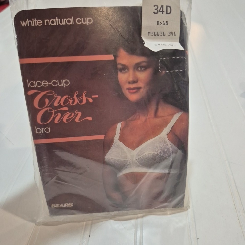 VTG 34D White Lace Bra Sears Cross Over Natural Cup - NOS - Classy, Retro design
